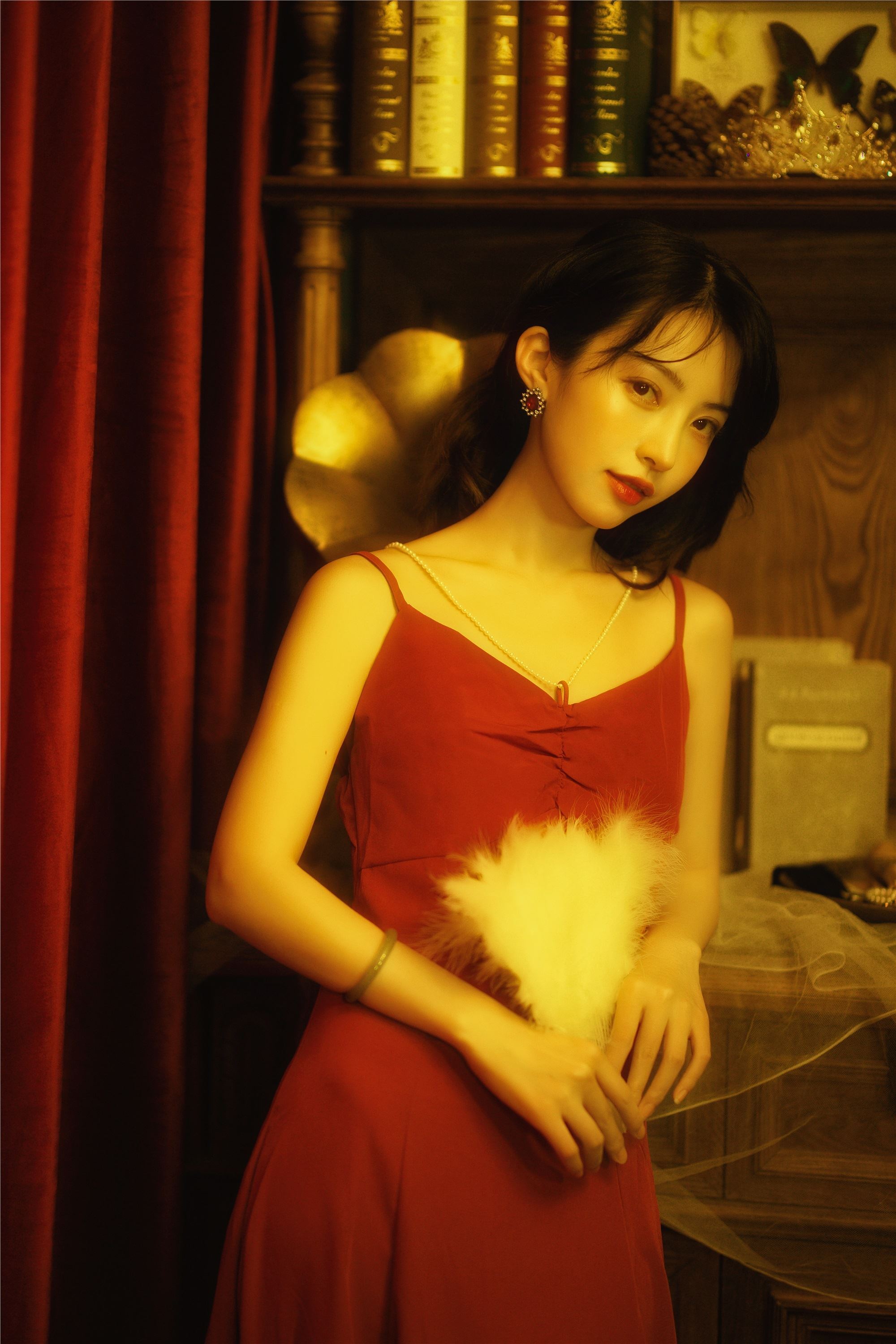 YITUYU艺图语 2021.09.01 夜莺与玫瑰 兰因